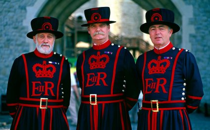 Beefeaters (Yeomen Warder)