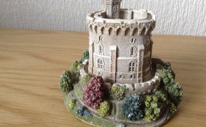 Lilliput Lane Model – Round