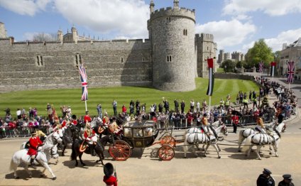 The royals are seen travelling