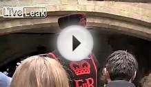 22yr Army Vet tour guide Yeomanat the Tower of London very